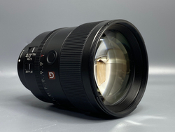 Sony FE 135mm f/1.8 GM