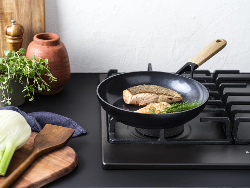 GreenPan Сковорода Eco Smartshape 28см светлое дерево CC006447-001