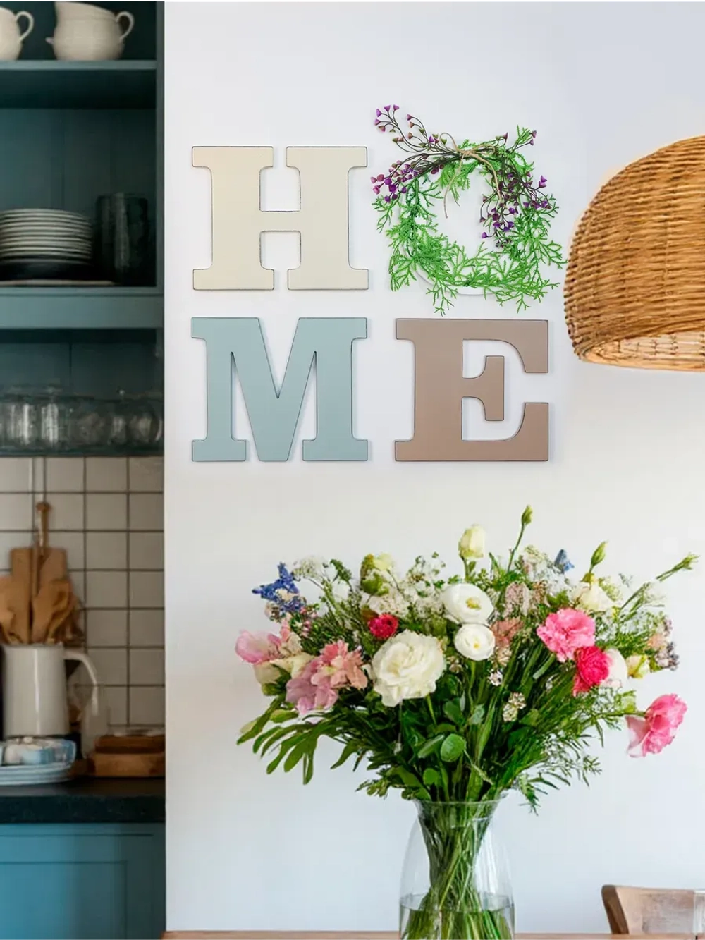 Декор на стену буквы "HOME"