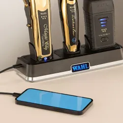 Зарядная станция Wahl 3023997 для 3 беспроводных устройств