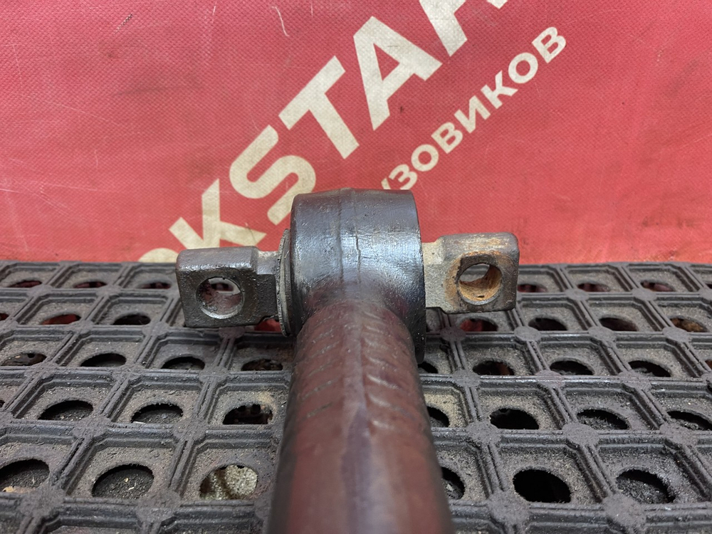 Тяга реактивная продольная