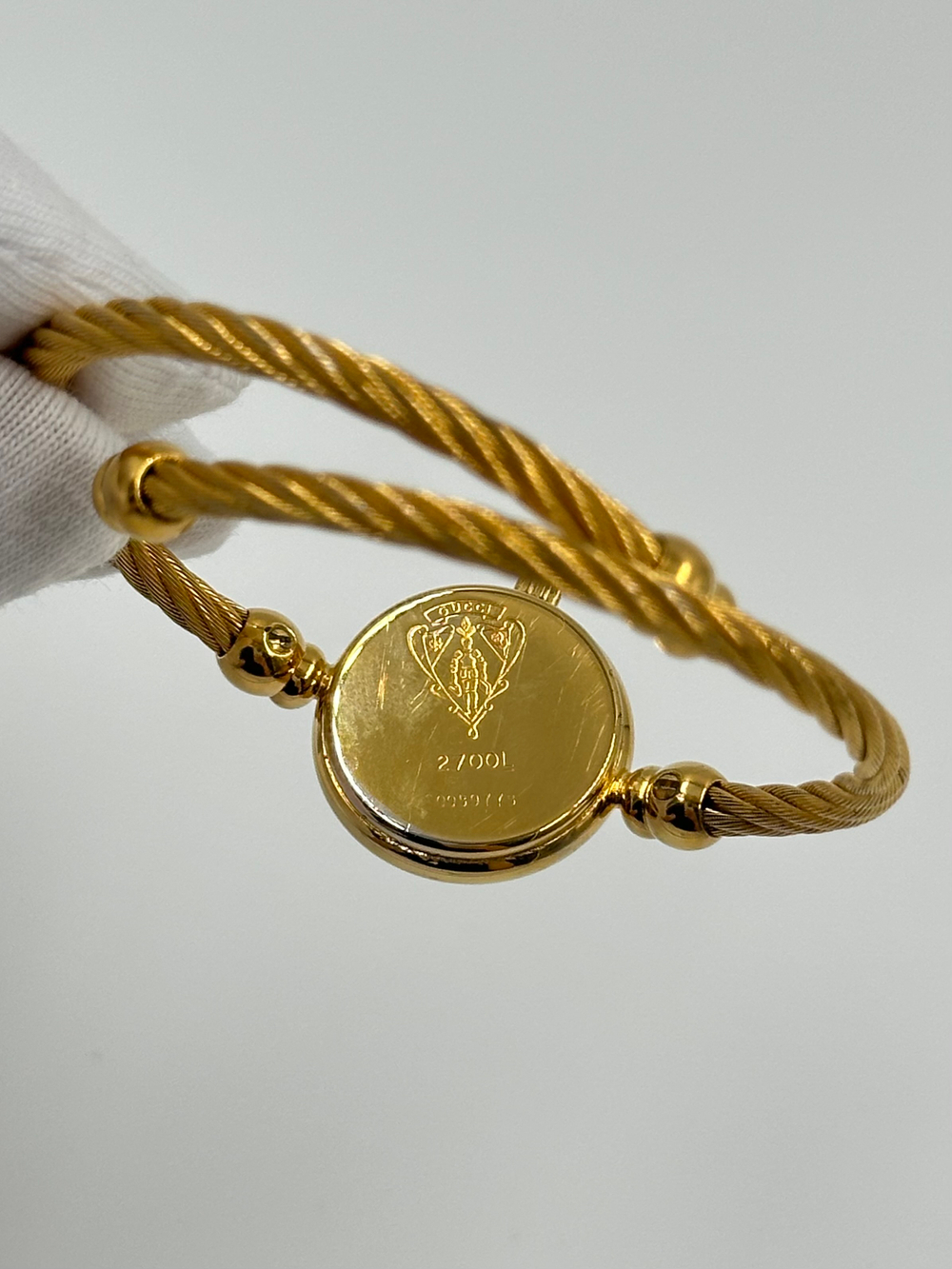 Часы Gucci 2700L