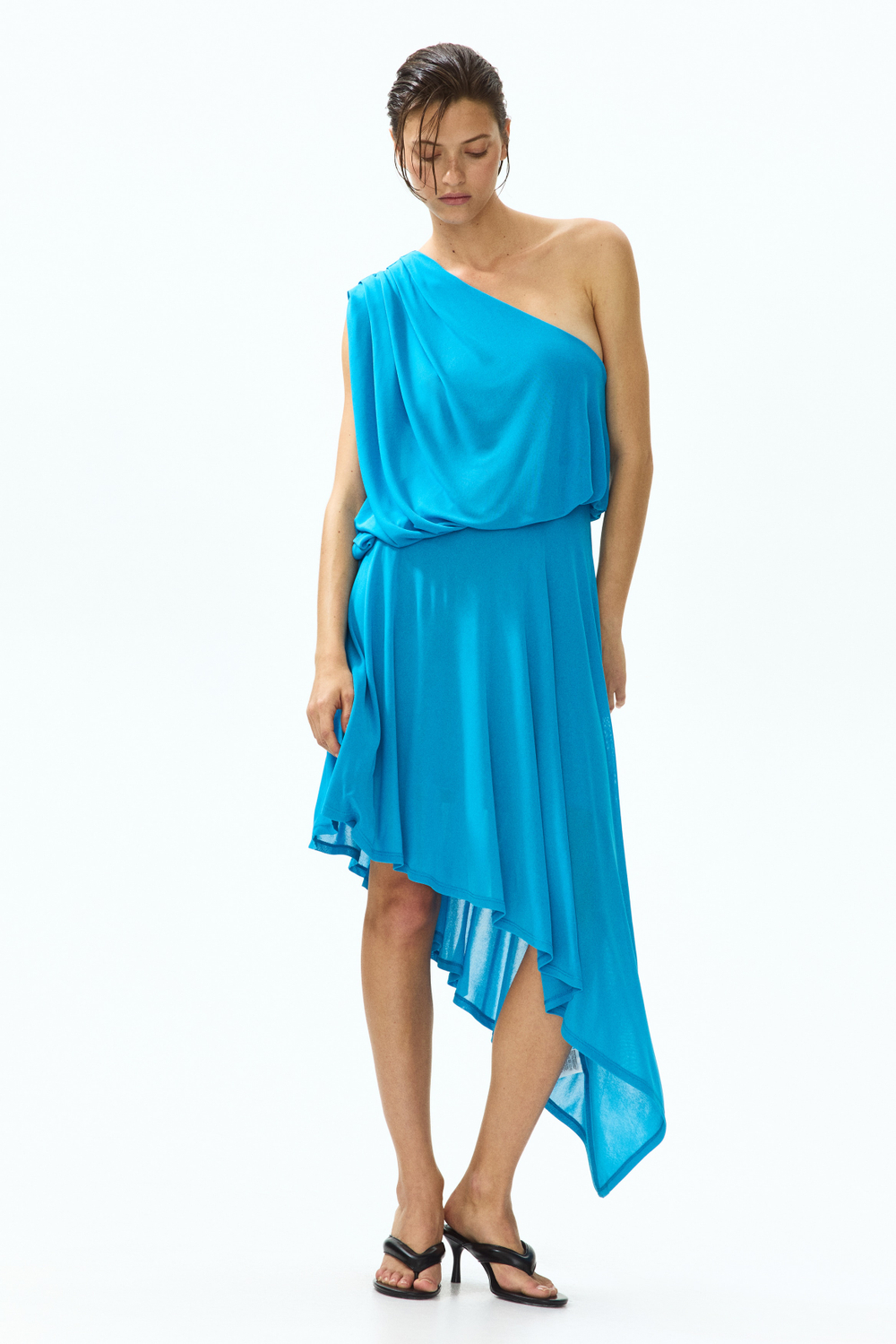 Асимметричное платье на одно плечо - H&M