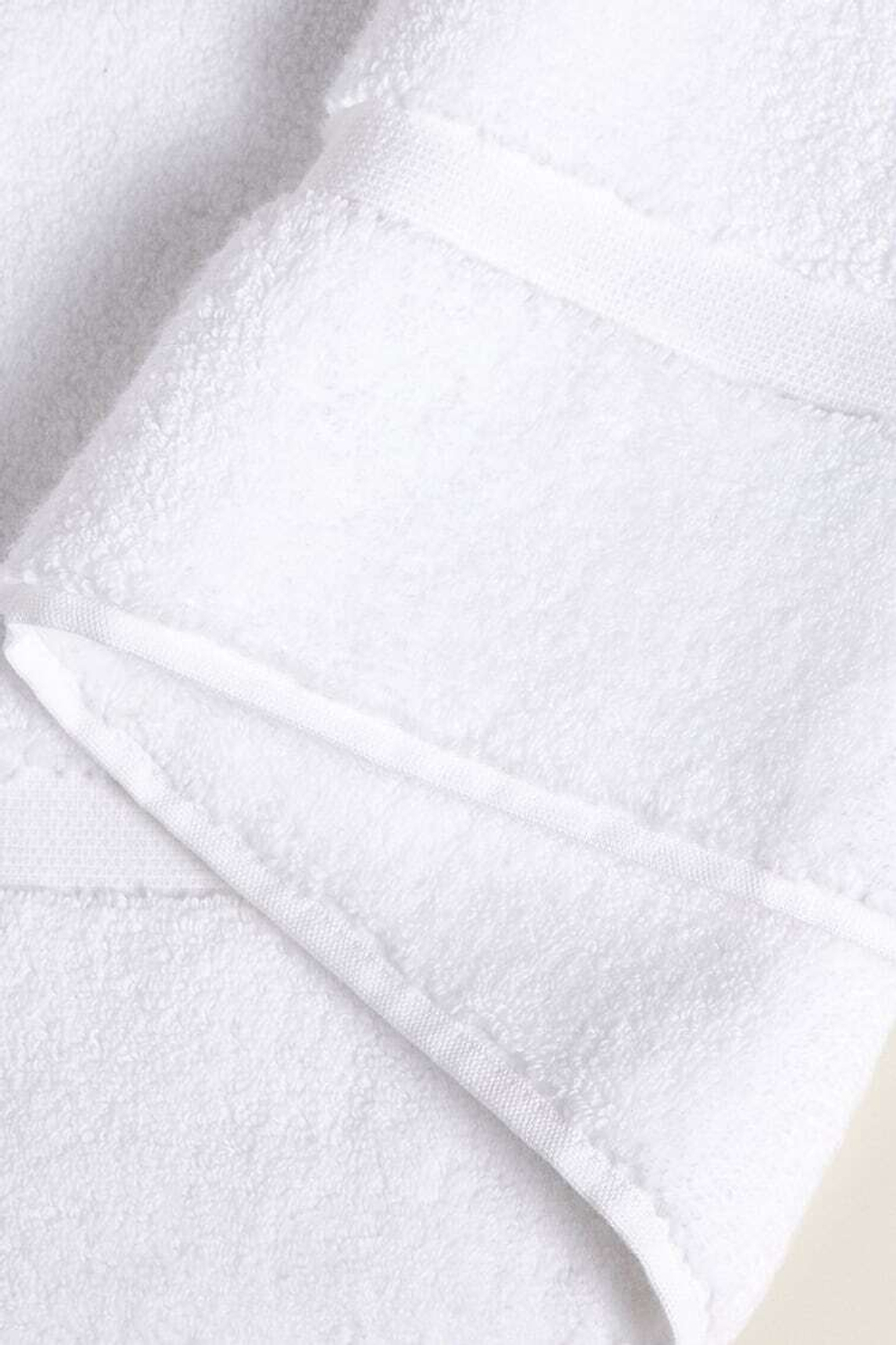 ZARA HOME КОВРИК ДЛЯ ВАННОЙ ИЗ МЯГКОЙ ТКАНИ, БЕЛЫЙ