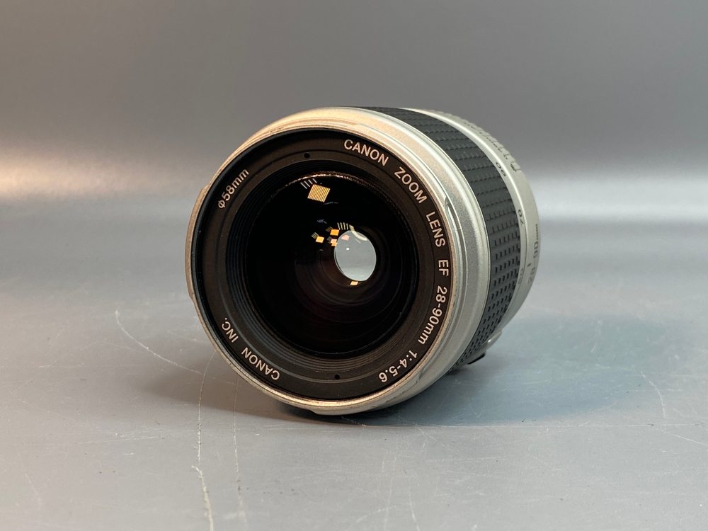 Canon EF 28-90mm 4-5.6 царапина на передней линзе