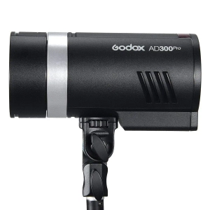 Вспышка аккумуляторная Godox Witstro AD300Pro с поддержкой TTL