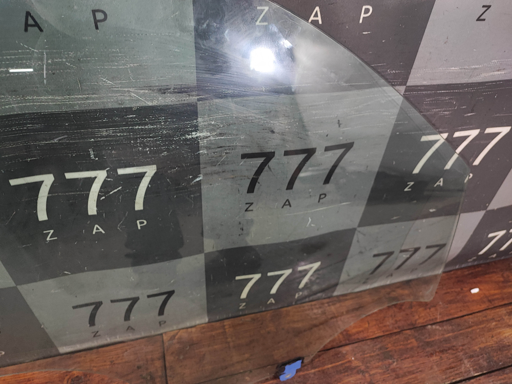 Стекло двери передней правой двойное Omoda C5 22-нв Б/У Оригинал 555000387AA