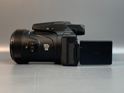 Nikon Coolpix P1000