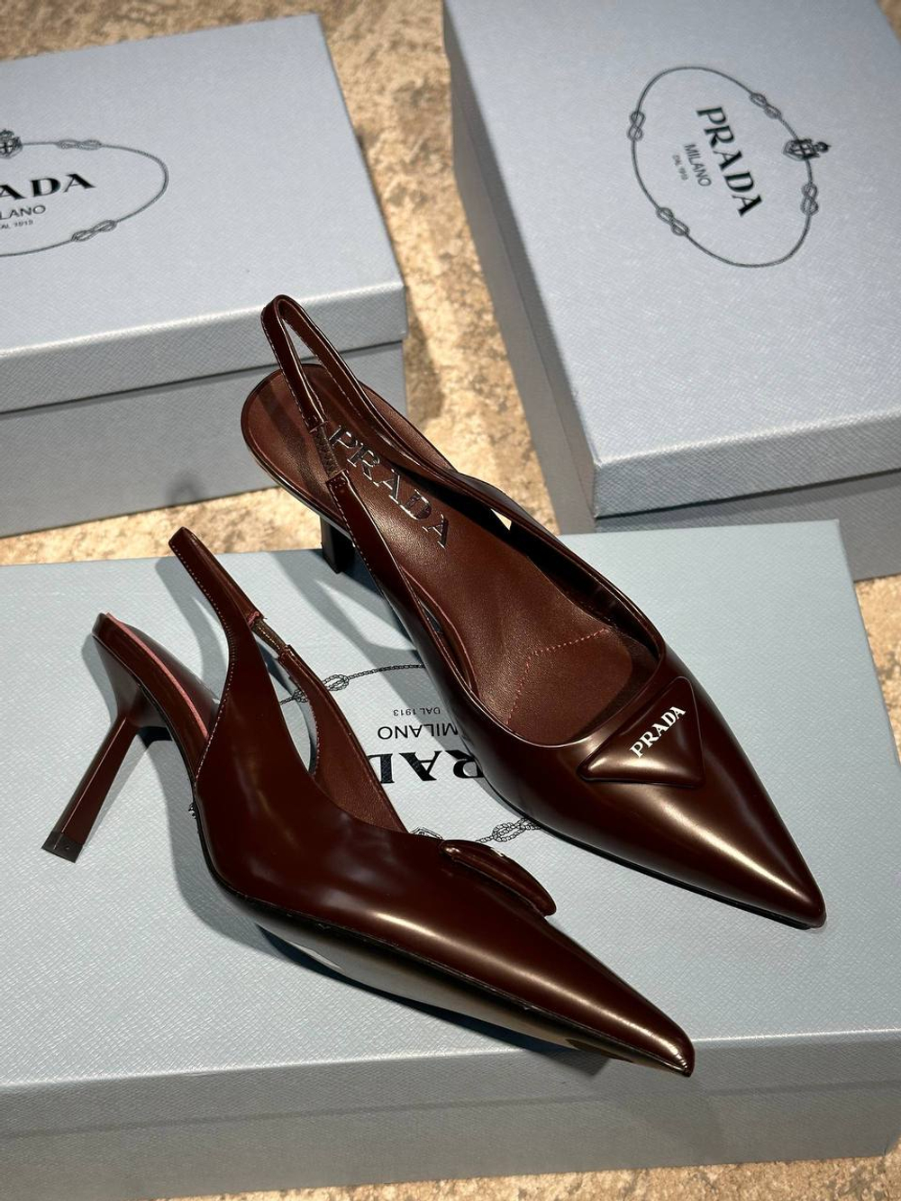Босоножки Prada