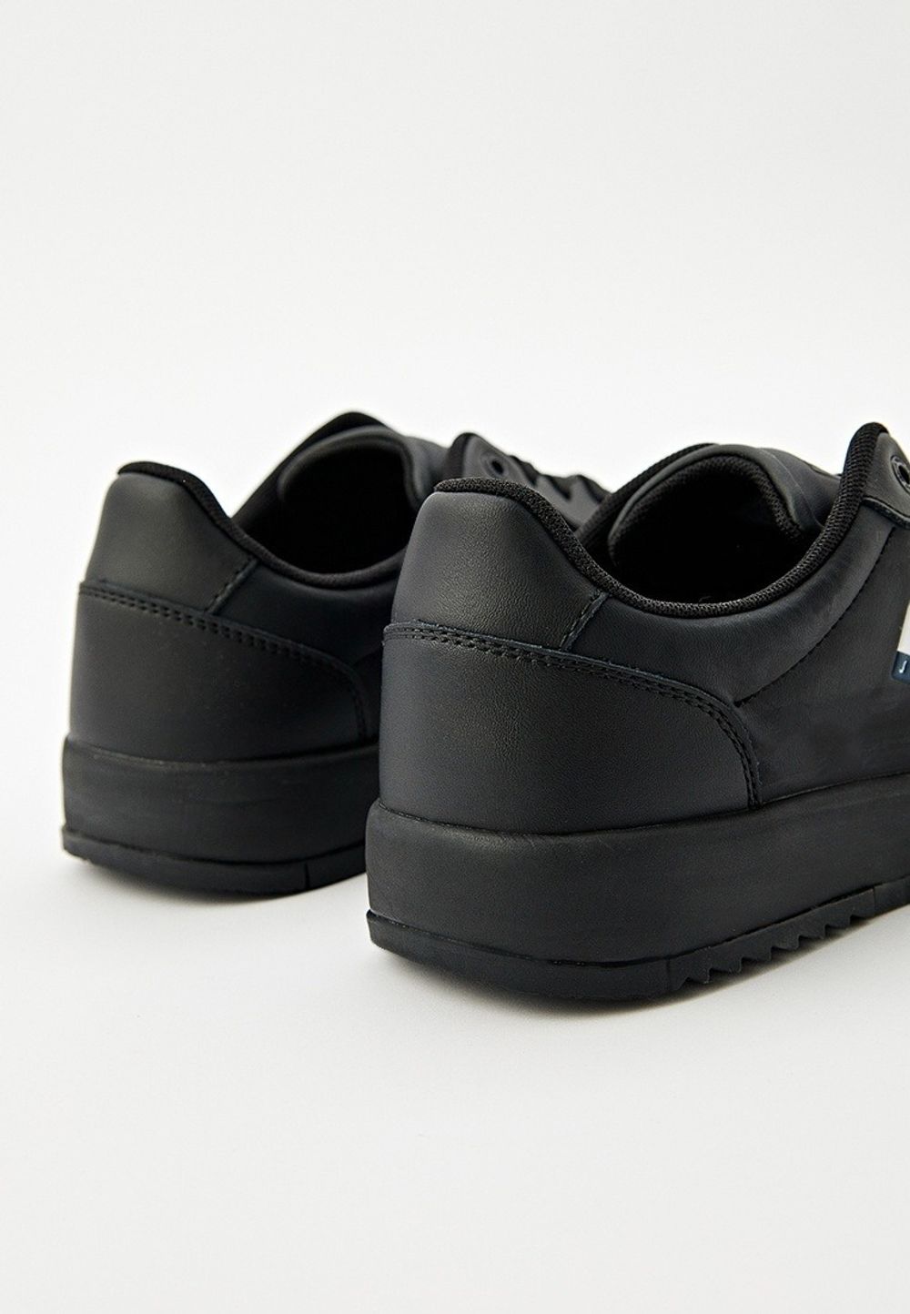 Кроссовки мужские TOMMY JEANS TJM RETRO ESS