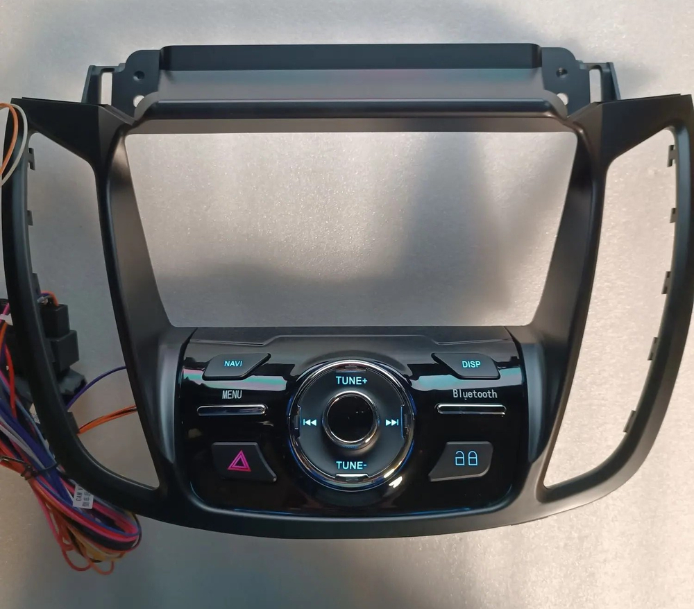 Установочный комплект для FORD Kuga II 2013+  KUBERG SF-9203-4