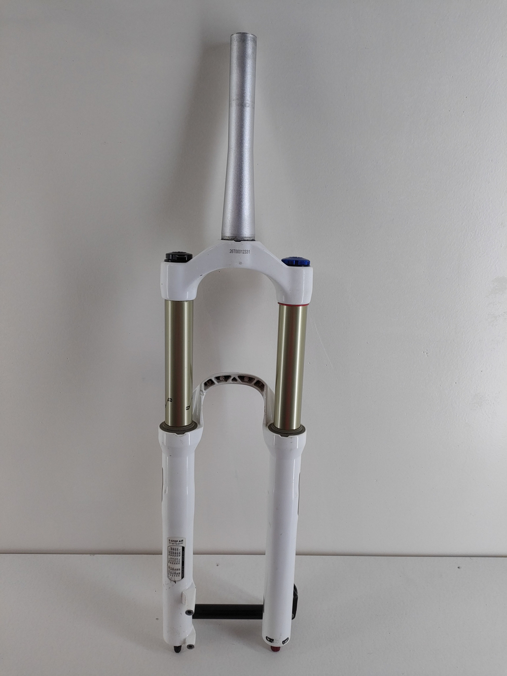 Вилка для велосипеда Rock Shox Lyric 2 step air 26"