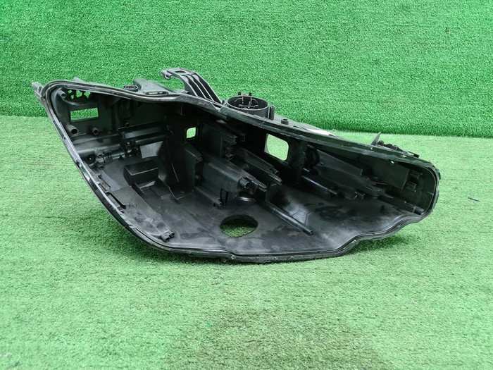 Корпус фары правый BMW 8er G14 G15 G16 (2018-2022)