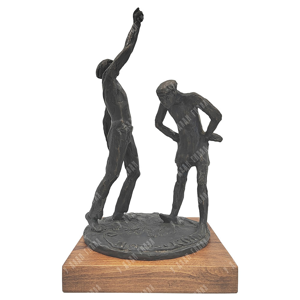 Динес Ю. С. Орлянка. Бронза, литьё. 2000 г.