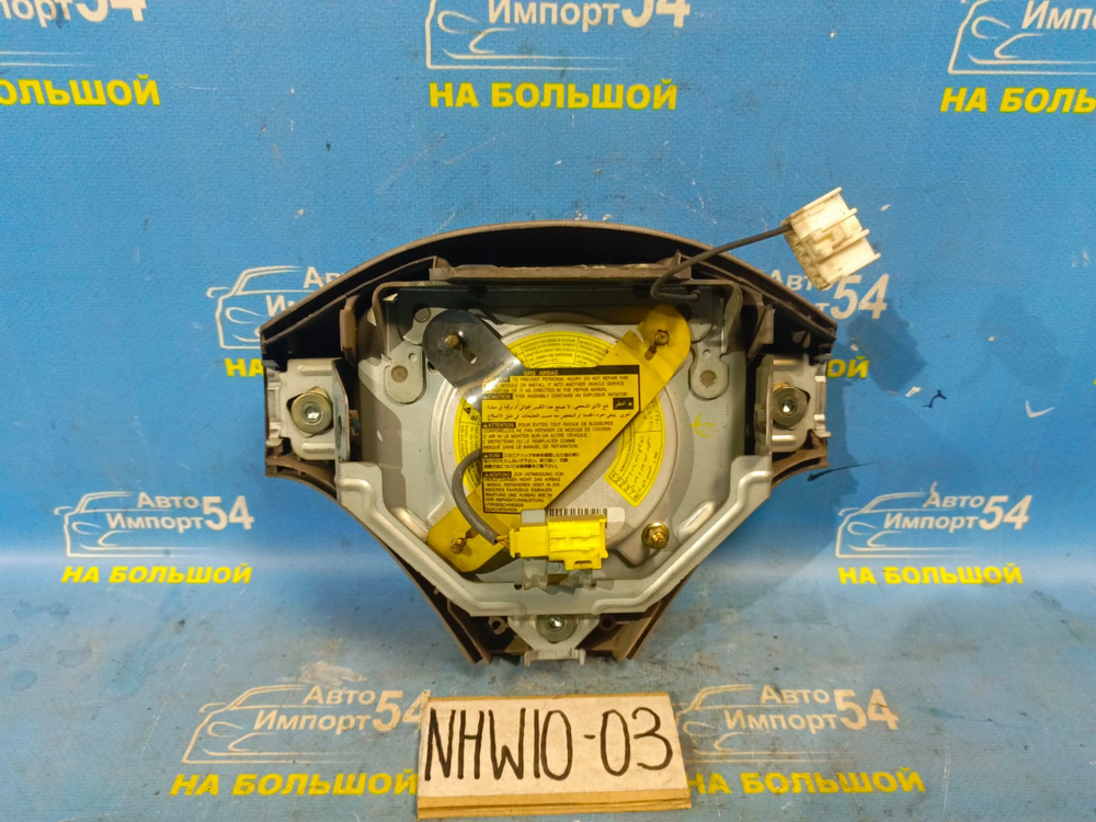 Подушка безопасности водительская TOYOTA PRIUS 1999