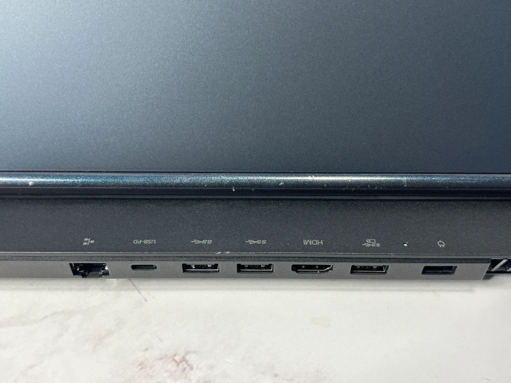 Ноутбук игровой Lenovo Legion 5 17ACH6H (82JY000CRU) 17.3"/AMD Ryzen 7 5800H/RAM 16GB/SSD 512GB/nVidia GeForce RTX 3060 6GB/IPS/1920*1080/Windows 11/Подсветка кл-ры: LED/черный. Состояние: B1