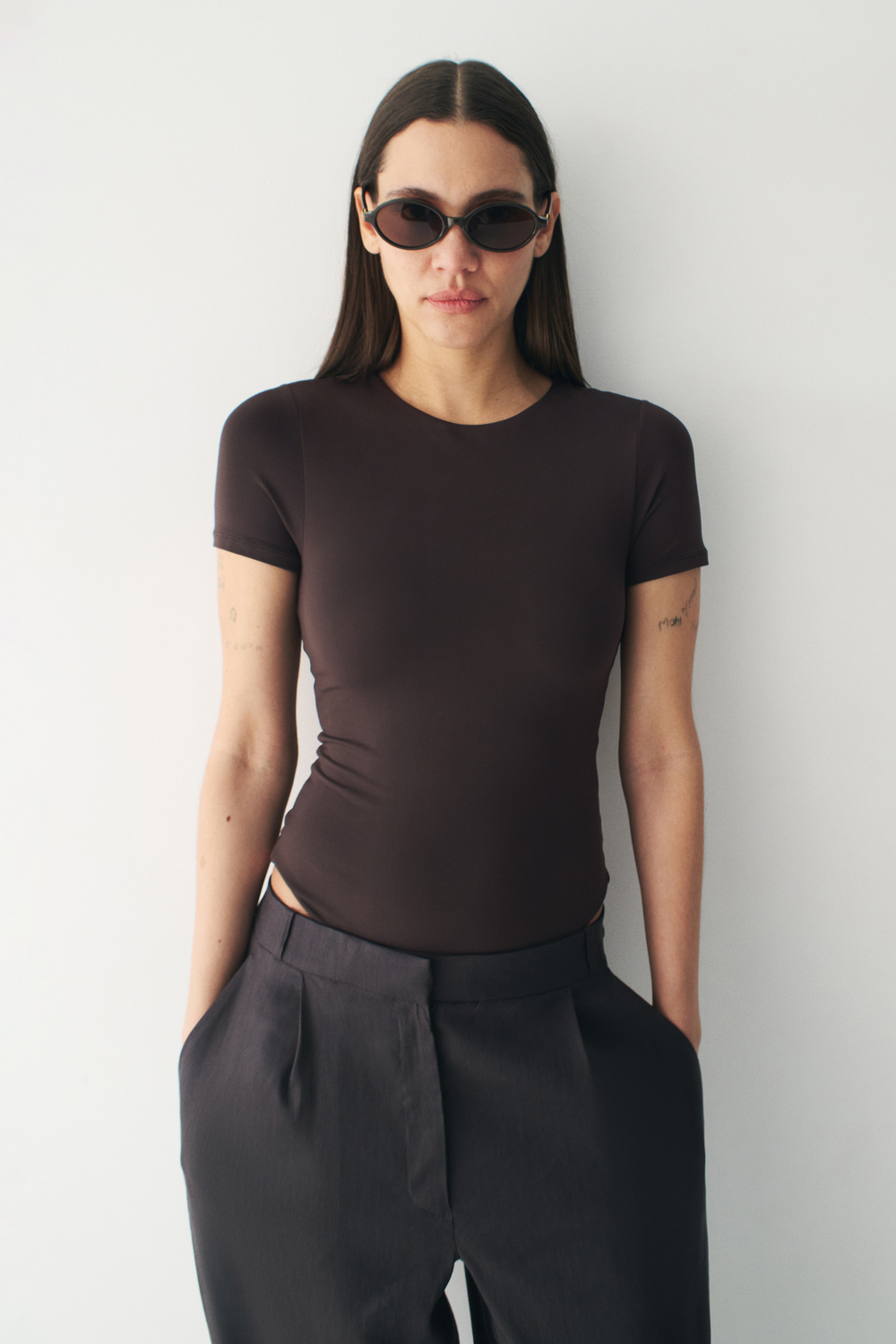 Корректирующее боди-стринги с короткими рукавами - H&M