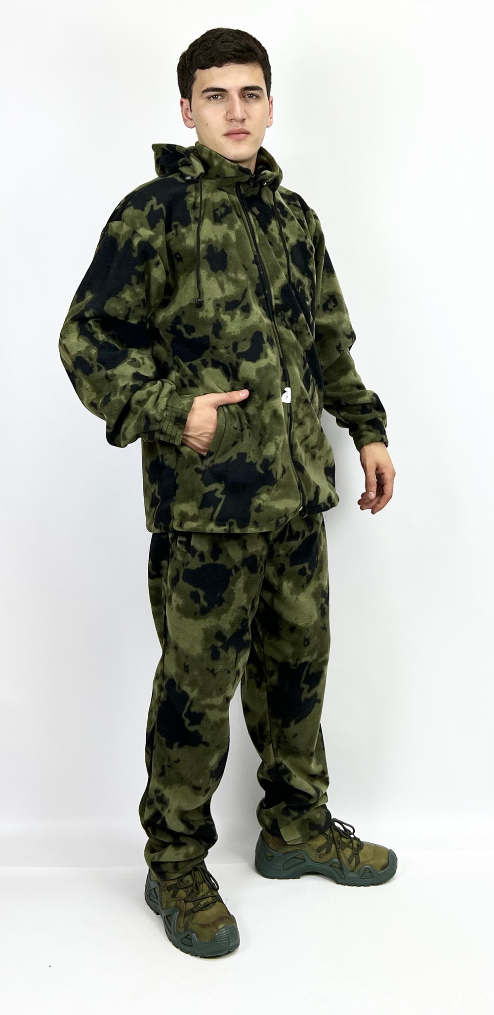 Маскировочный камуфляжный костюм