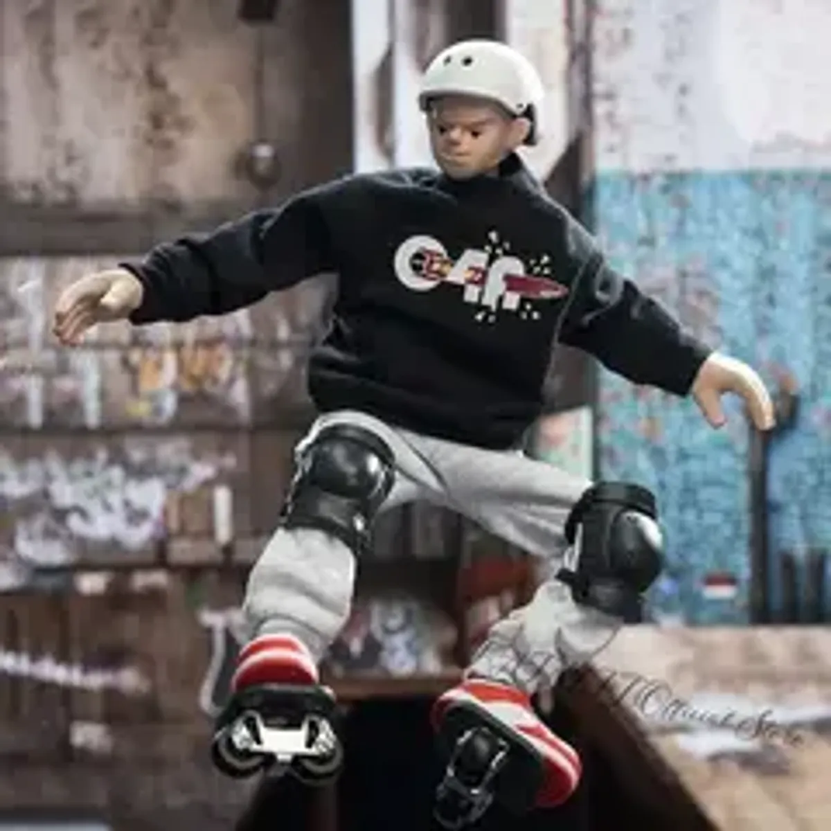 Случайная фигурка Come4Arts: Extreme Sports