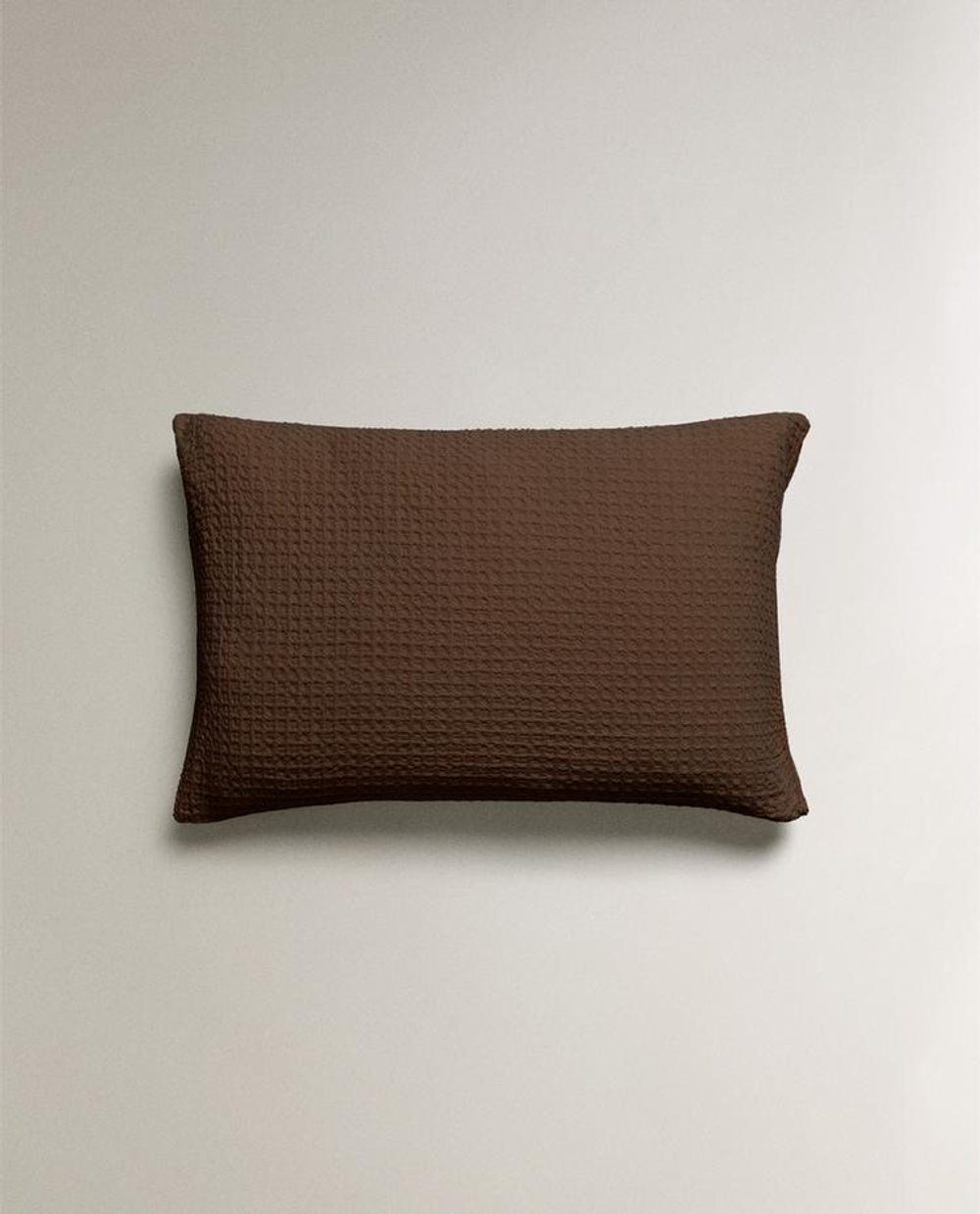 ZARA HOME ОДНОТОННАЯ НАВОЛОЧКА (200 НИТЕЙ), КОРИЧНЕВЫЙ