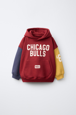 ZARA ХУДИ КОЛОРБЛОК NBA — CHICAGO BULLS, КРАСНОВАТЫЙ