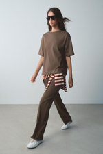 ФУТБОЛКА С КРУГЛЫМ ВЫРЕЗОМ — ZARA