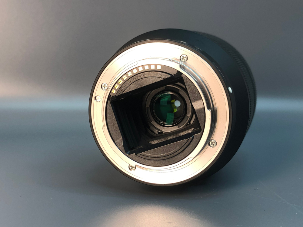 Sony FE 28-70mm f/3.5-5.6 OSS