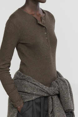 Massimo Dutti Футболка: воротник на пуговицах, длинные рукава, темный хаки