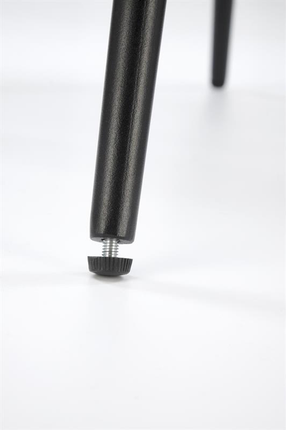 Стул HALMAR K550 бежевый/черный