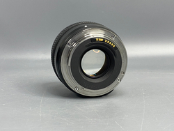 Canon EF 28mm 1.8 USM скол на крепление светофильтра
