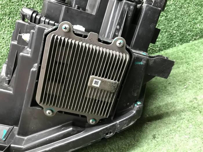Фара правая Tank 500 (2021-н.в.) LED