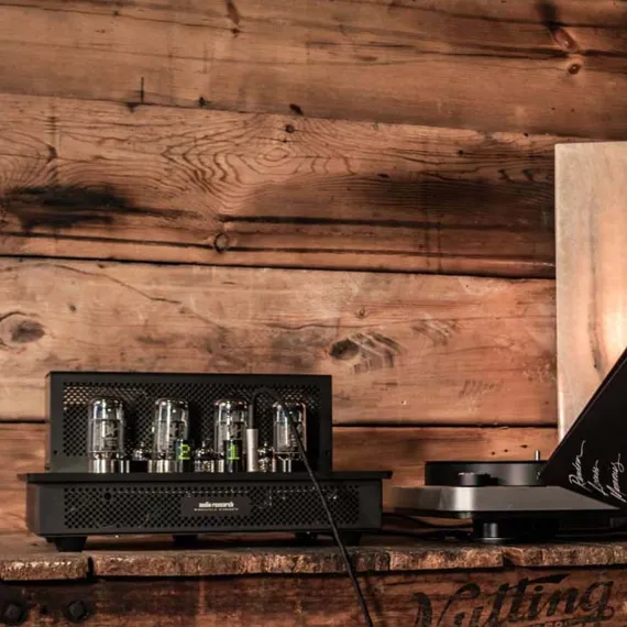 Audio Research I/50 Black