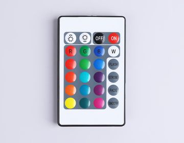 Контроллер для светодиодных лент RGB с инфракрасным пультом 6A 12V 72W/ 24V 144W GS11201 ILLUMINATION LED Strip Ambrella