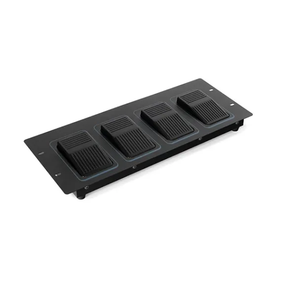 STAGE4 PARKIT 12 Комплект прожекторов PAR на единой базе / 3x4x6 Вт / RGBW / 1430 Лм / 9737 Кд / 20°