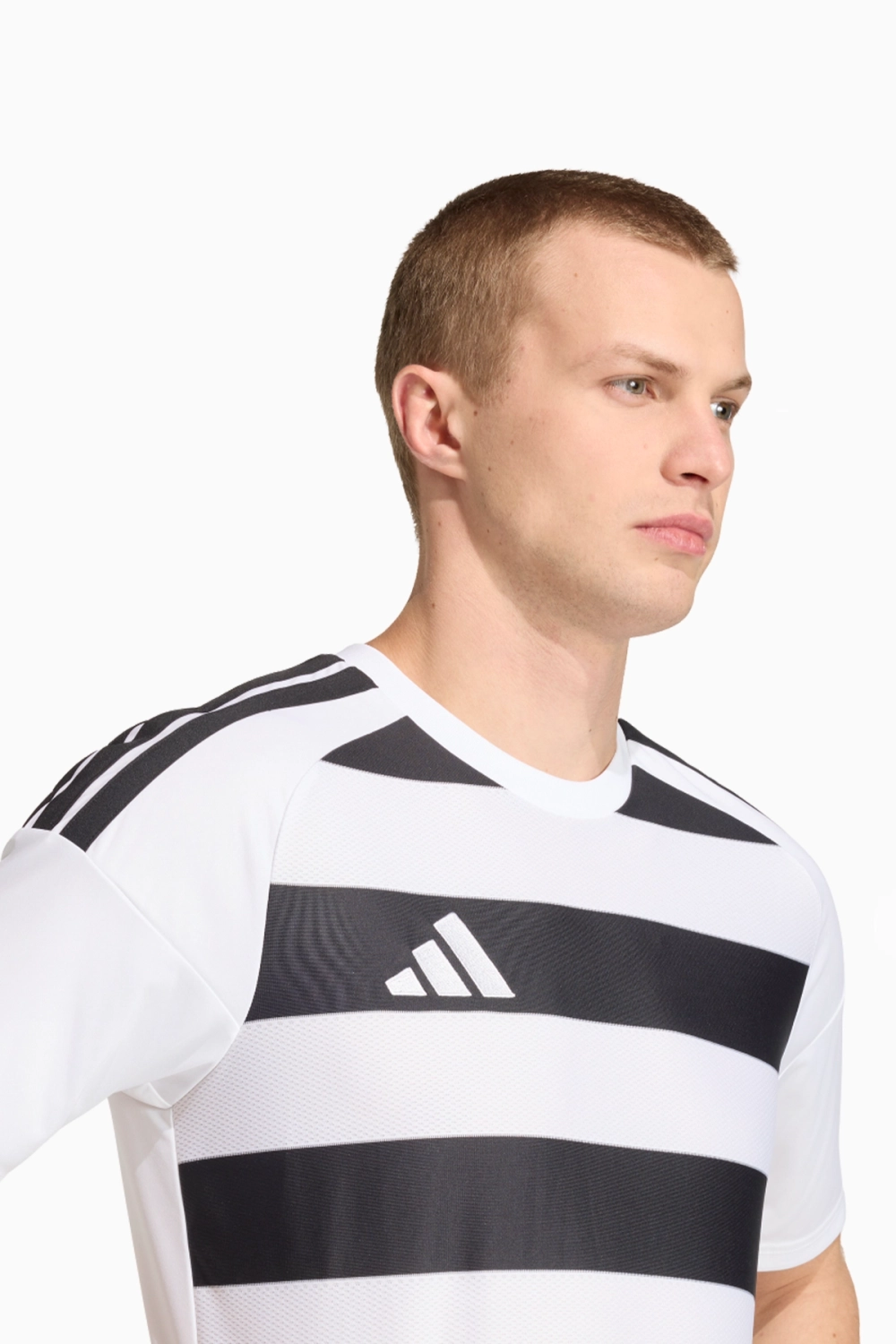 Футболка adidas Hooped 26