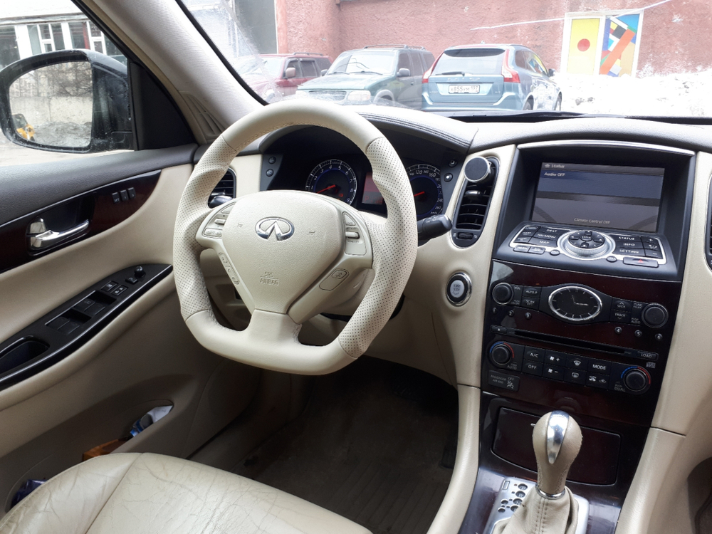 Руль ver.1 Infiniti QX50 EX35 EX37 EX25 G35 G37 бежевый