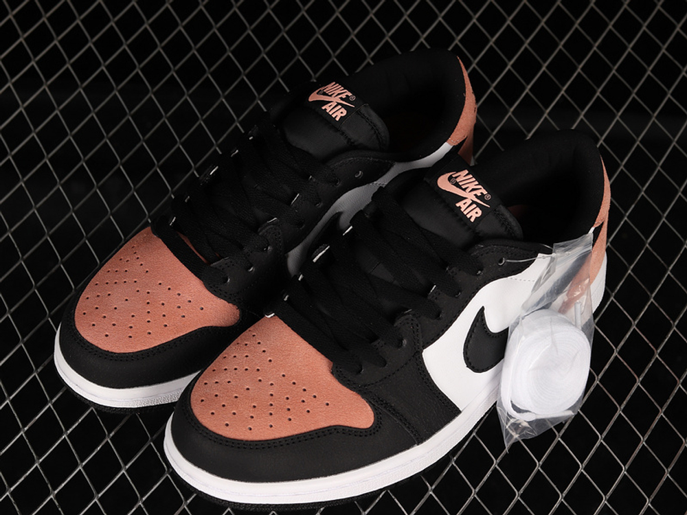 Jordan 1 Low OG Bleached Coral