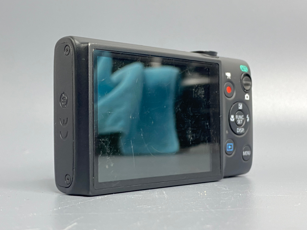 Canon Ixus 133
