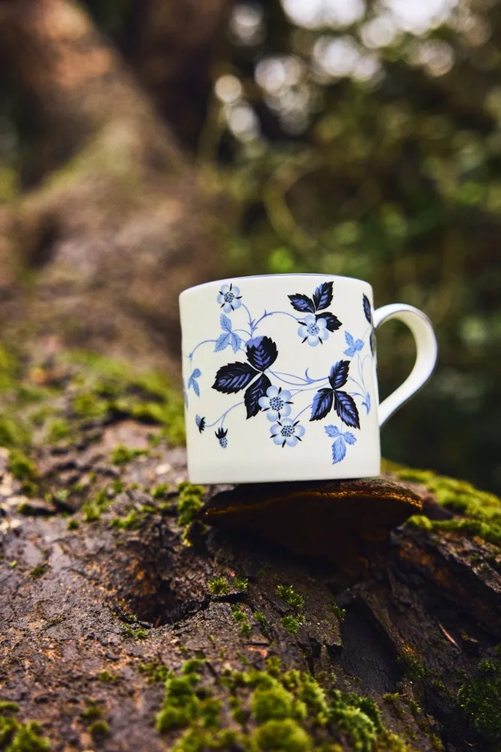Wedgwood Кружка Wild Strawberry 326 мл Чернильно-синий EAN 701587481670