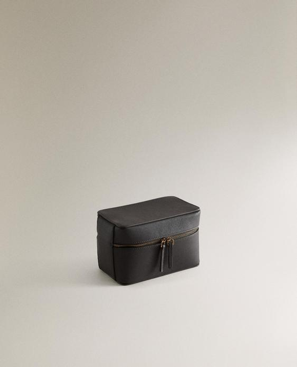 ZARA HOME КОЖАНАЯ ДОРОЖНАЯ КОСМЕТИЧКА ДЛЯ УКРАШЕНИЙ, ШОКОЛАДНЫЙ