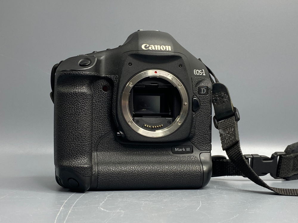 Canon EOS 1D Mark III 1550 Кадров