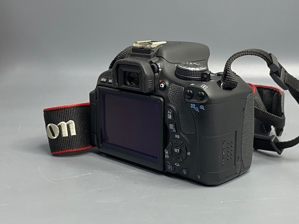 Canon 600D Body 9000 Кадров