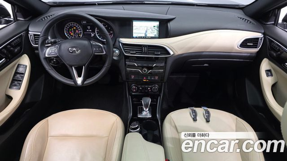 Infiniti QX30 2.0 AWD — 2019