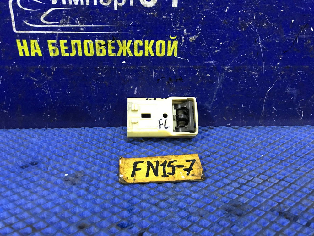 Ручка двери передней левой салонная NISSAN PULSAR 2000