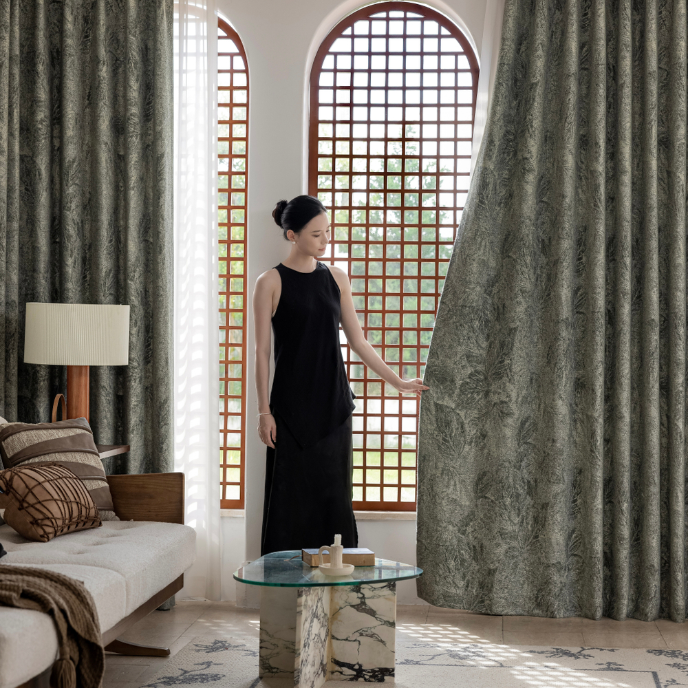 Шерстяная портьерная ткань «Оlive chic» — натуральная шерсть с мелким твидовым переплетением в приглушённой оливковой гамме
