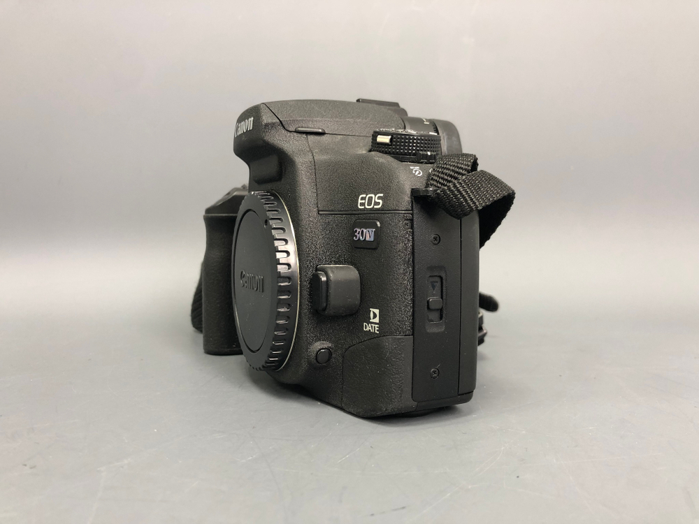 Canon EOS 30V