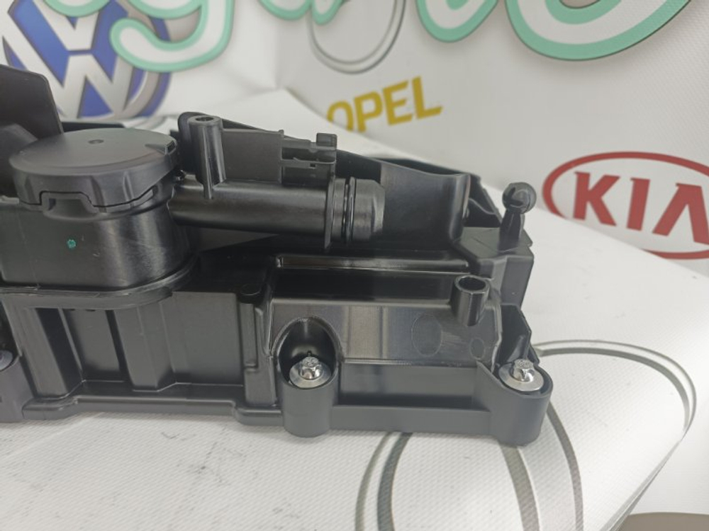 Крышка ГБЦ BMW 11128571308
