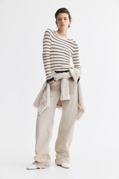 Облегающий топ в резинку с оборками - H&M