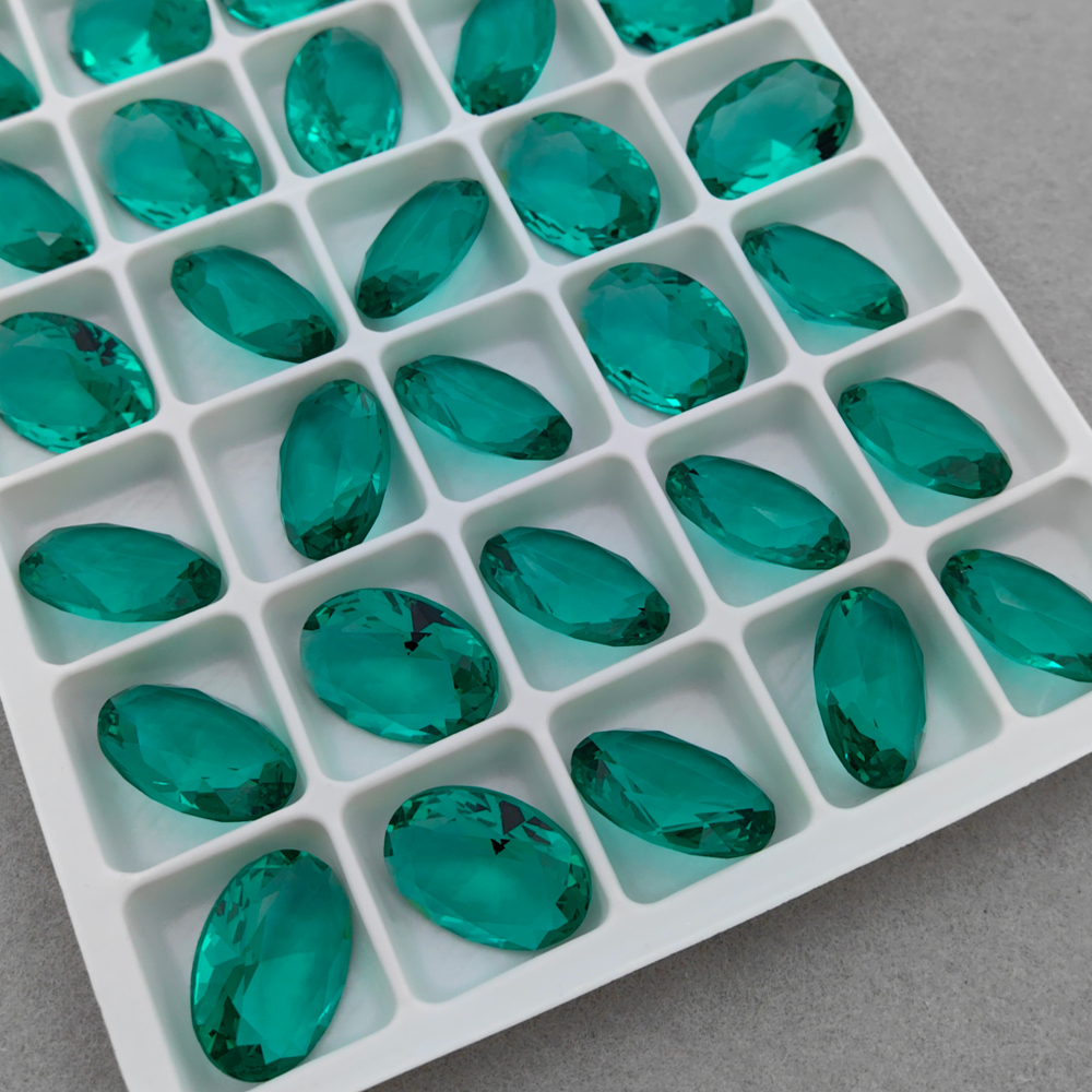 Овал из ювелирного стекла, Blue Zircon