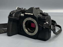 Фотоаппарат Olympus OM-D E-M1 Mark II 17 000 кадров
